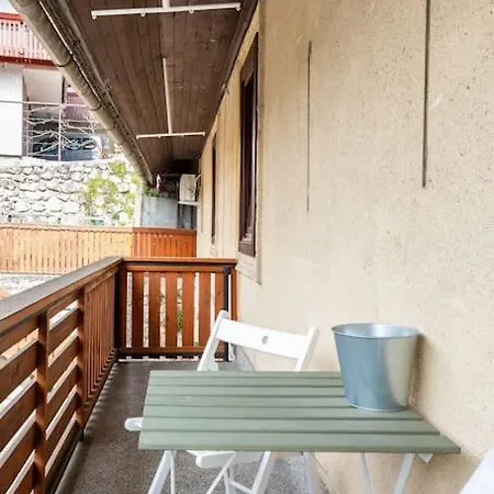 Castle View With Balcony And Parking *
